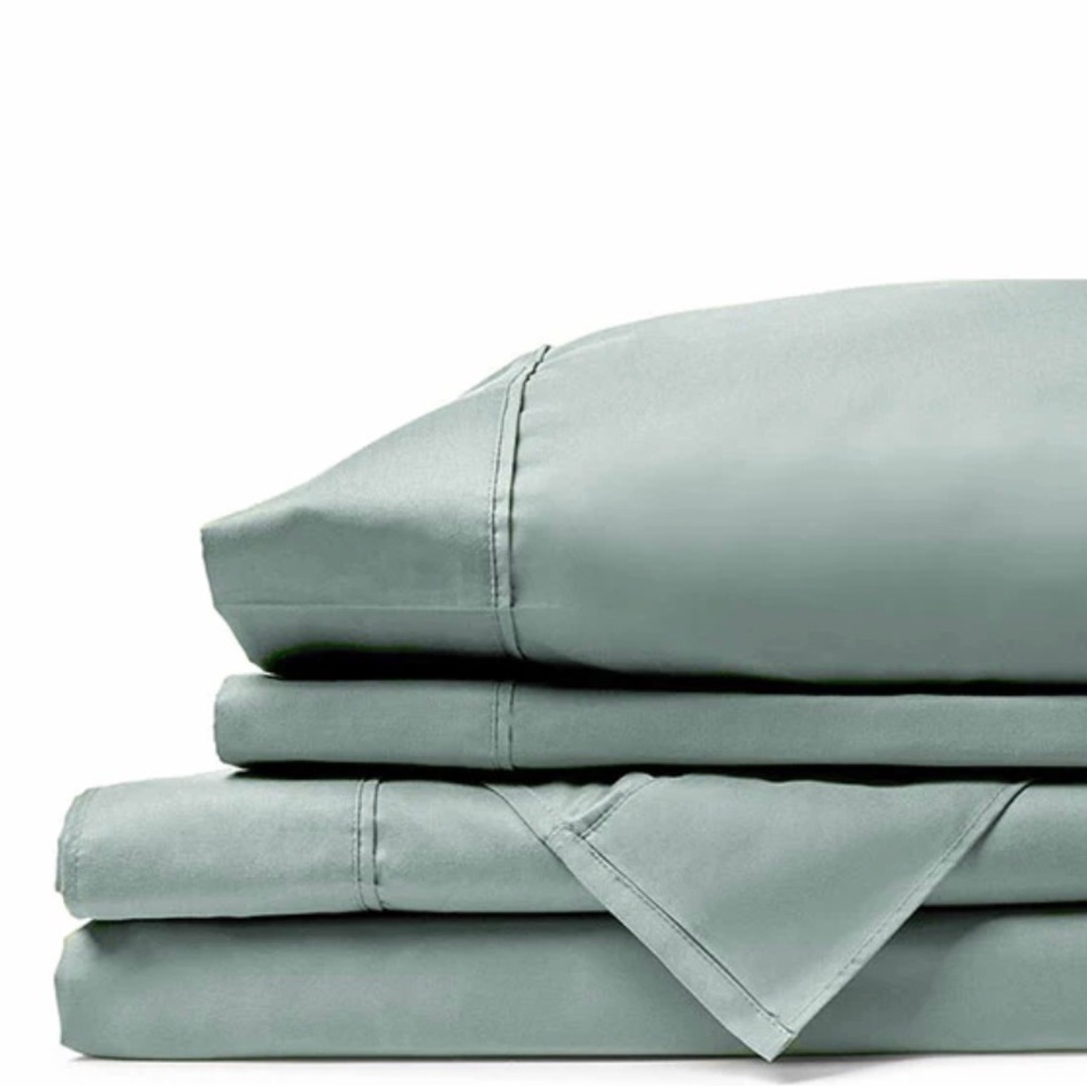 Queen Sheet Set with pillow cases
